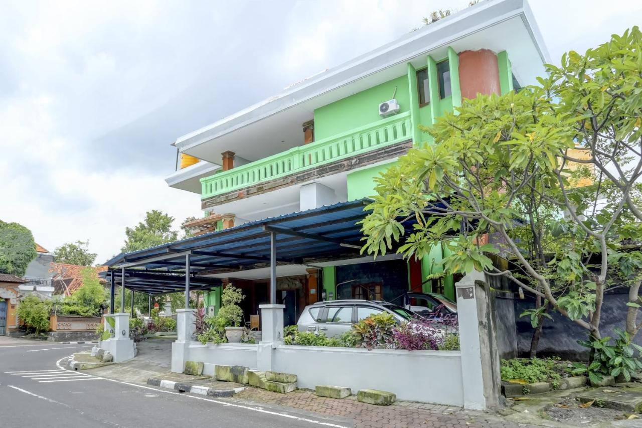 Oyo 90089 Hotel Satria Syariah เดนปาซาร์ ภายนอก รูปภาพ