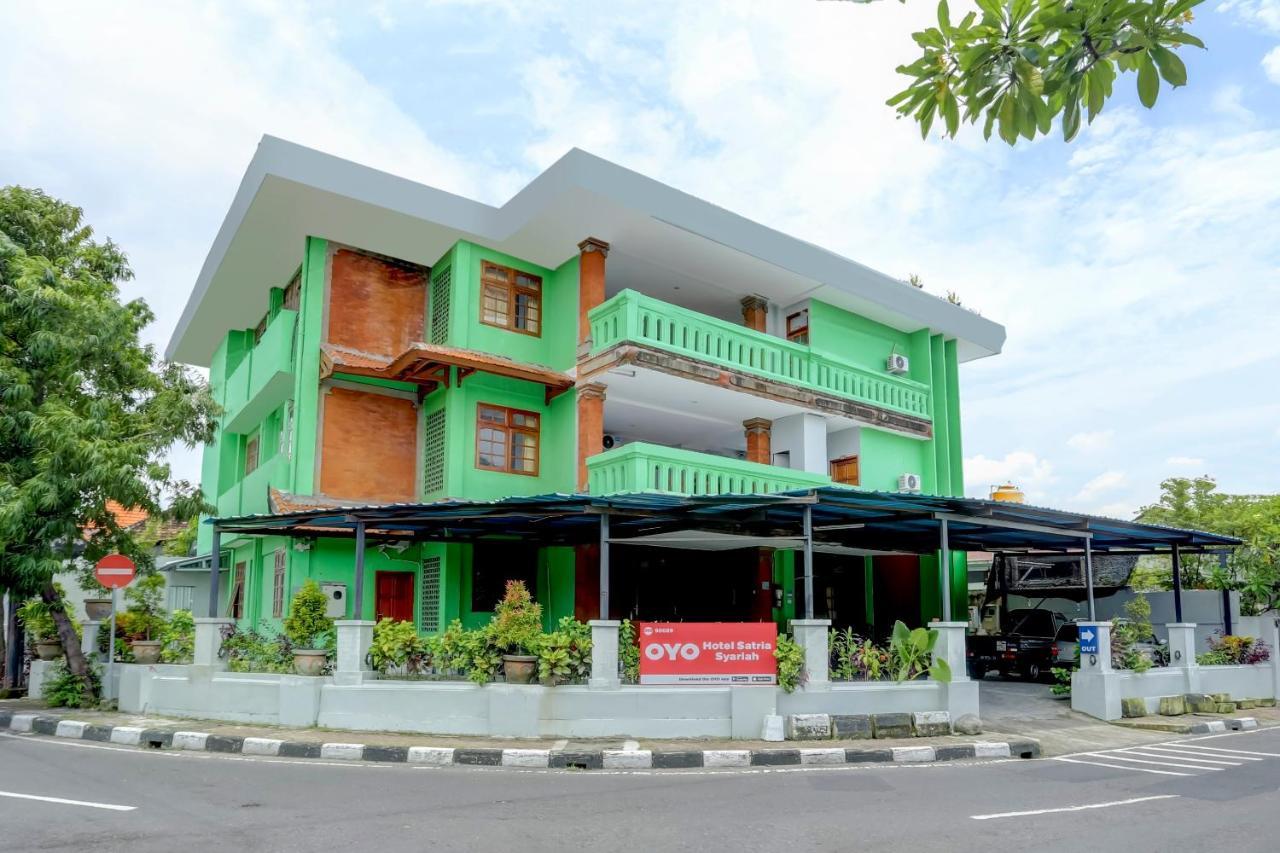 Oyo 90089 Hotel Satria Syariah เดนปาซาร์ ภายนอก รูปภาพ