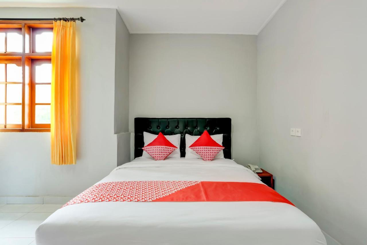 Oyo 90089 Hotel Satria Syariah เดนปาซาร์ ภายนอก รูปภาพ